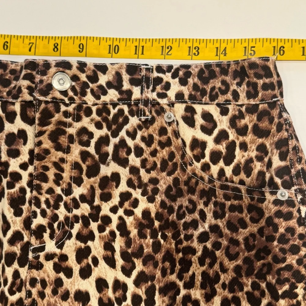 NWT Ultra Flirt Twill Mini Skirt Leopard Print Size Large